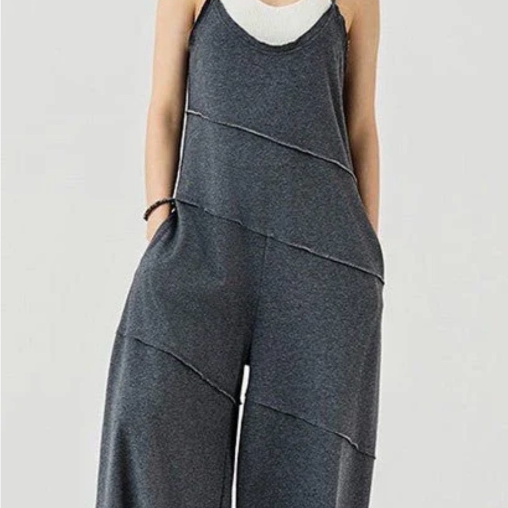 Ces Femme Gray Jumpsuit with pockets - adjustable with back ties.. one size - Picture 4 of 11